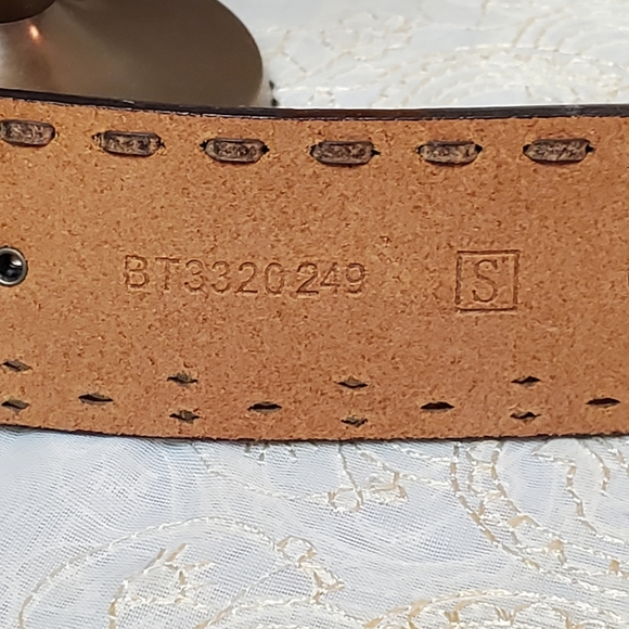 Fossil Leather Belt - Picture 8 of 10
